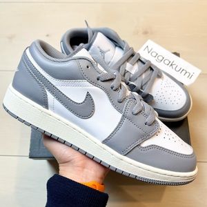 🐋 Nike air Jordan 1 Low stealth grey white shoes (rare drop) - big kids